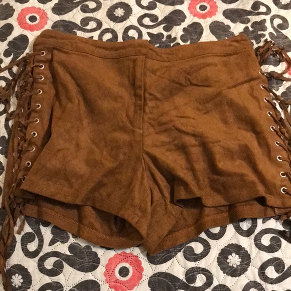 Forever21 suede shorts - Picture 1 of 3